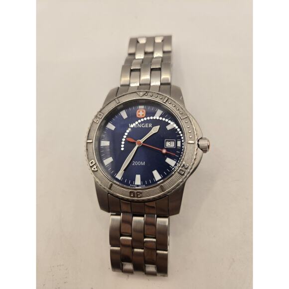 Wenger Swiss Military Men's Blue Dial Quartz 200m Dive Watch. 43mm. New Battery - Picture 9 of 14